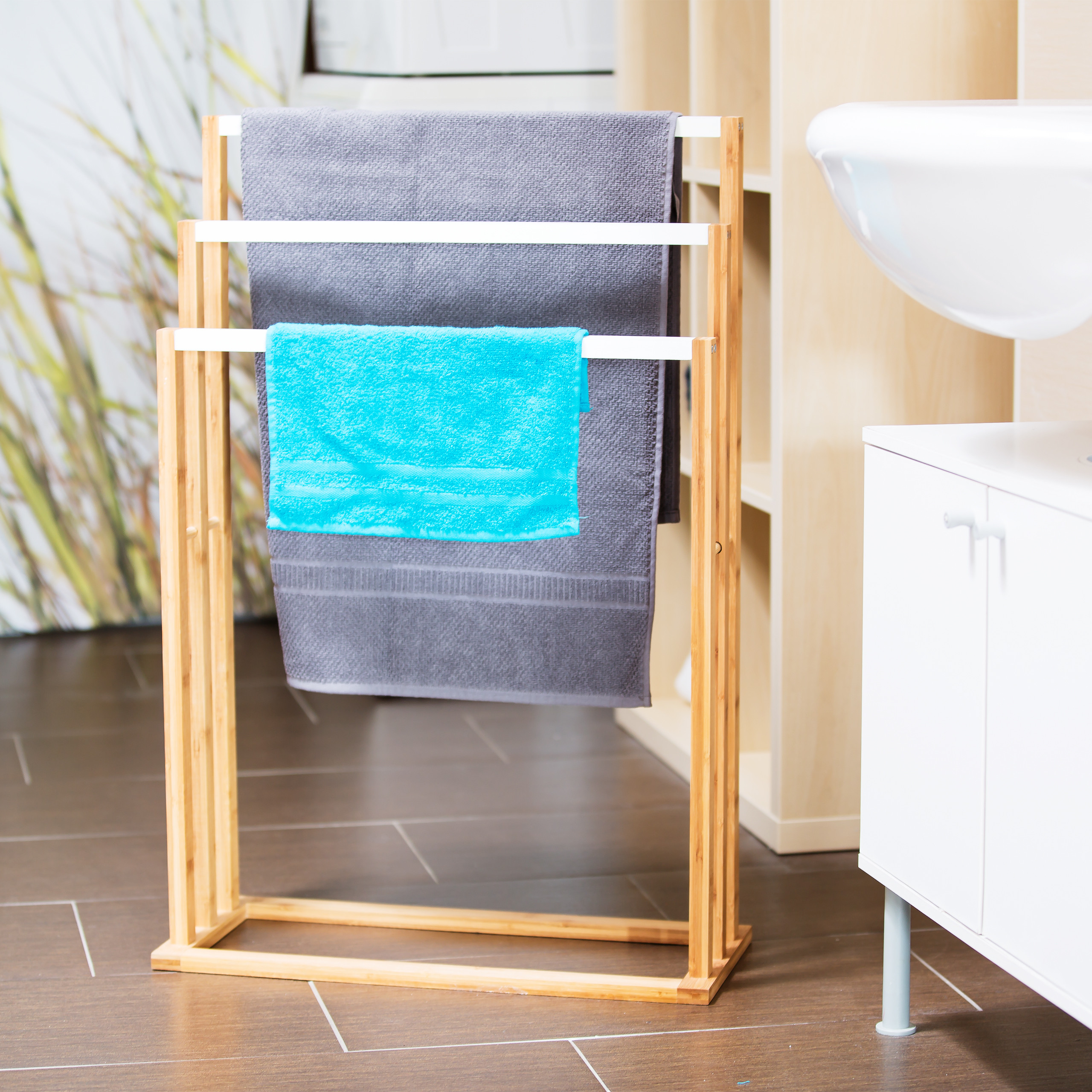 Wita Home Portasciugamani verticale unico da parete per bagno, porta asciugamani quadrato in metallo, anello per asciugamani moderno, elegante decorazione da cucina, appendiabiti salvaspazio (grande
