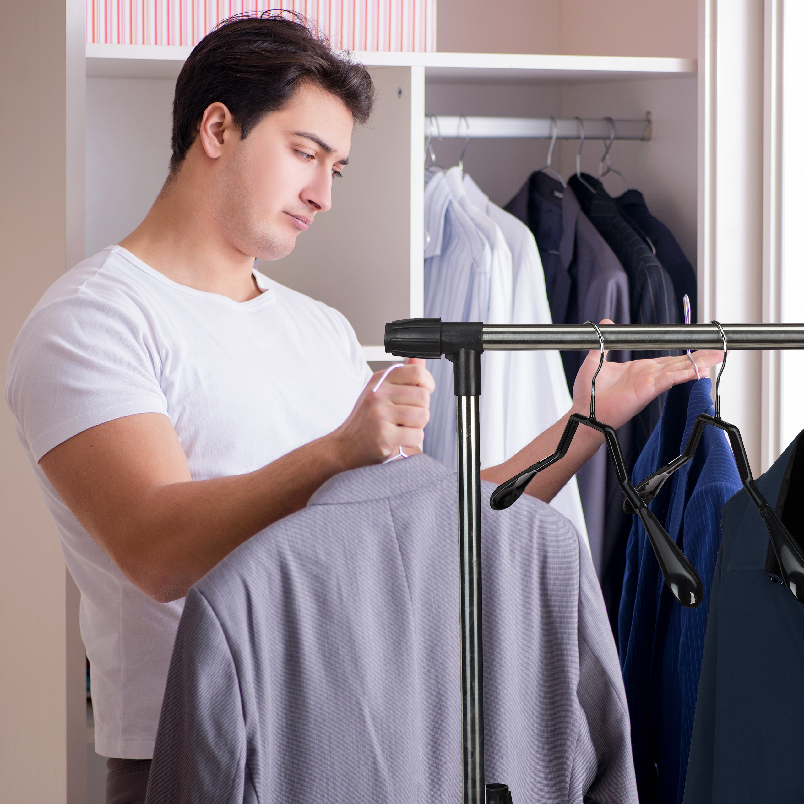 Cintre plastique épaules larges pour veste et manteau (20) – PMP Cintres