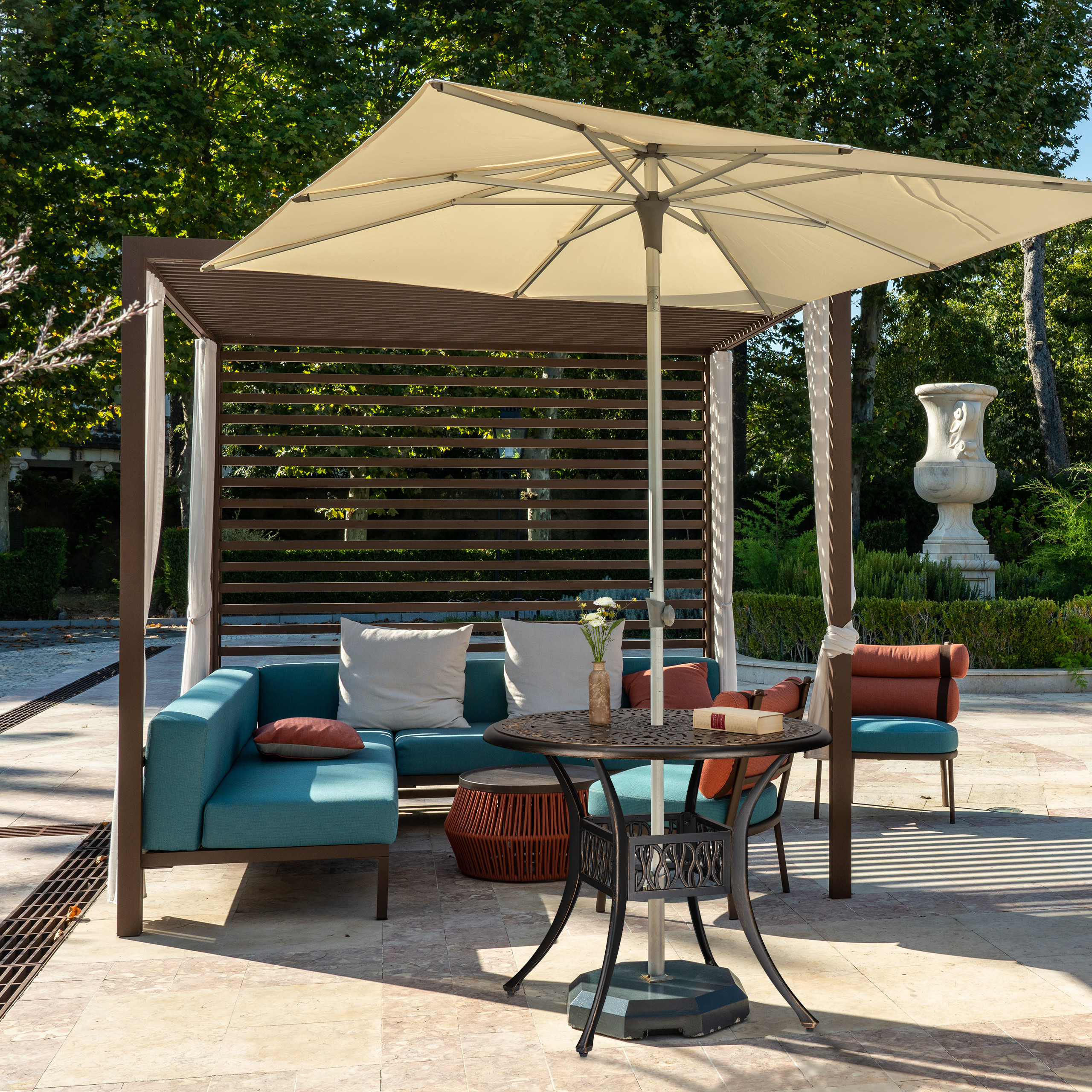 Gartentisch rund Outdoor Tisch mit Schirmloch Kaffeetisch Garten Beistelltisch