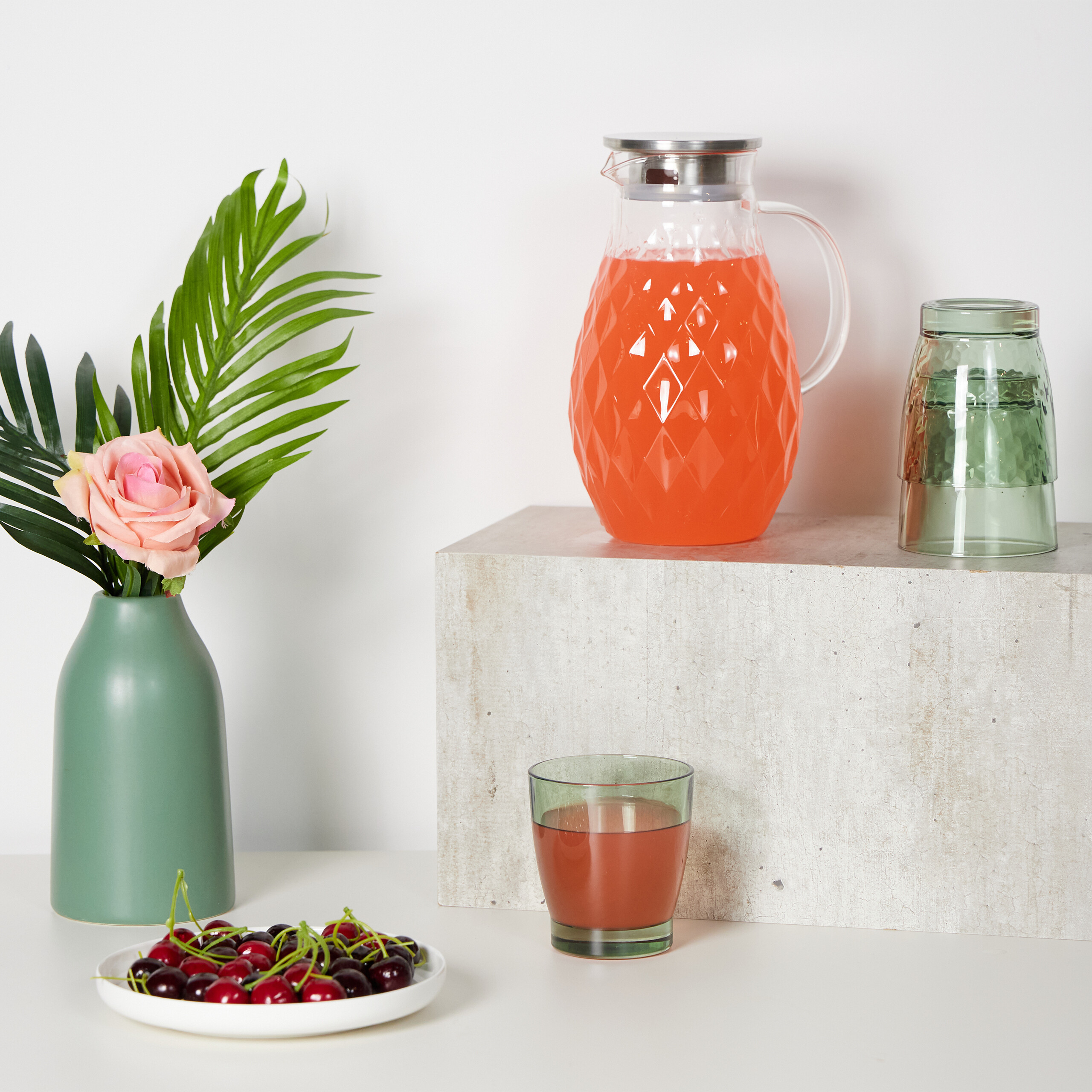 Glaskaraffe Borosilikatglas Karaffe 2L Teekrug Wasserkaraffe mit Deckel Saftkrug